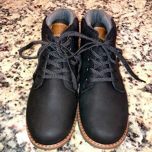 NWB- Pre Teen Boys' Sonoma Black "Sourdough" Ankle Lace Up Boots, Size 6 Kids